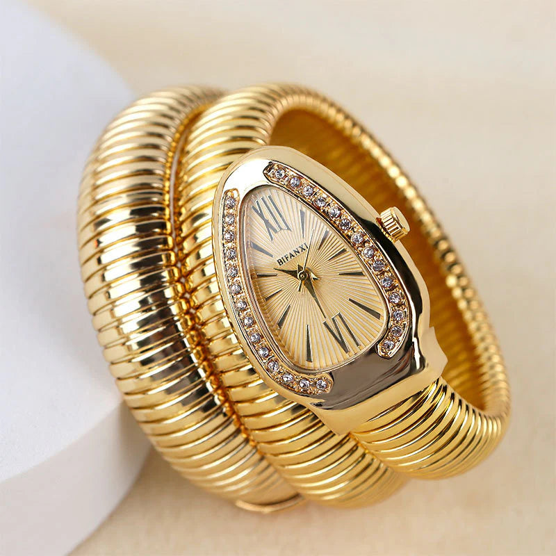 Fashionable Quartz Snake Bracelet Watch 2026